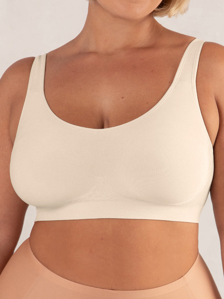 Essentials Everyday Comfort Straps Wireless Shaping Bra