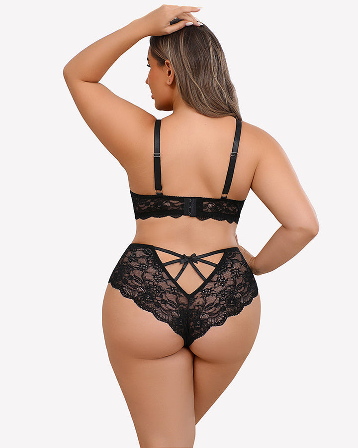 Plus Size Lace Bra Panties Set