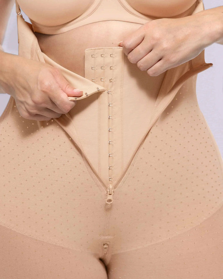 BOOT-YEAH™ AirSlim® High-Waisted Polka Dot Short