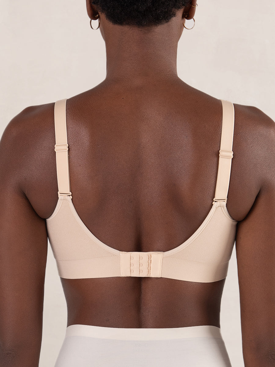 Essentials Everyday Comfort Straps Wireless Shaping Bra